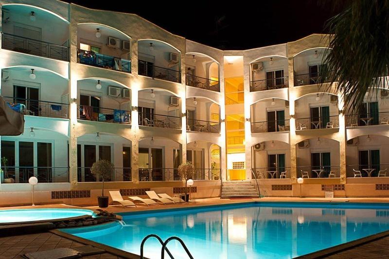 Stavros Beach Hotel Resort - Havuz