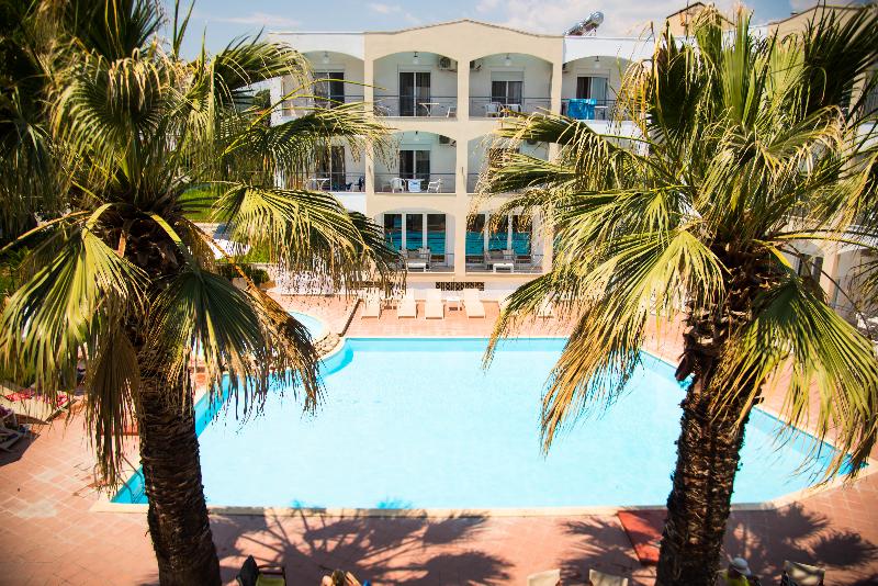 Stavros Beach Hotel Resort - Havuz