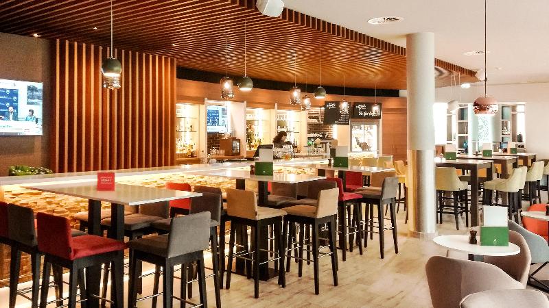 Holiday Inn Berlin Airport Conference Center - Bar