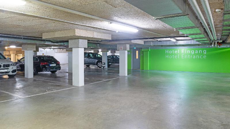 Holiday Inn Berlin Airport Conference Center - Lobi
