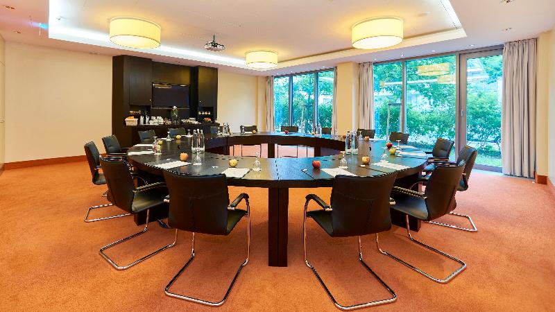 Holiday Inn Berlin Airport Conference Center - Toplantı