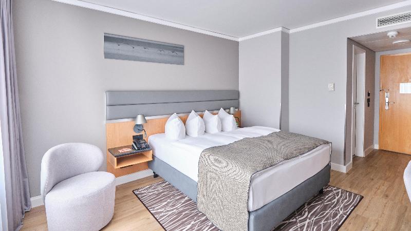 Holiday Inn Berlin Airport Conference Center - Oda