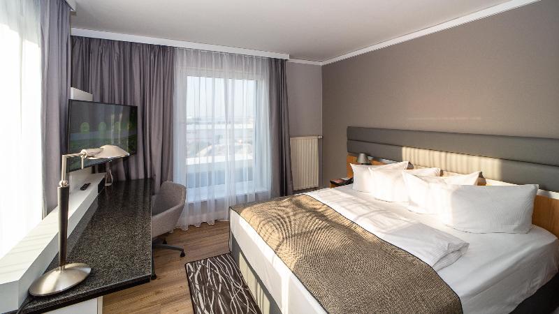 Holiday Inn Berlin Airport Conference Center - Oda