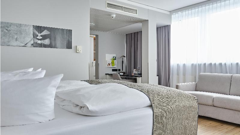 Holiday Inn Berlin Airport Conference Center - Oda