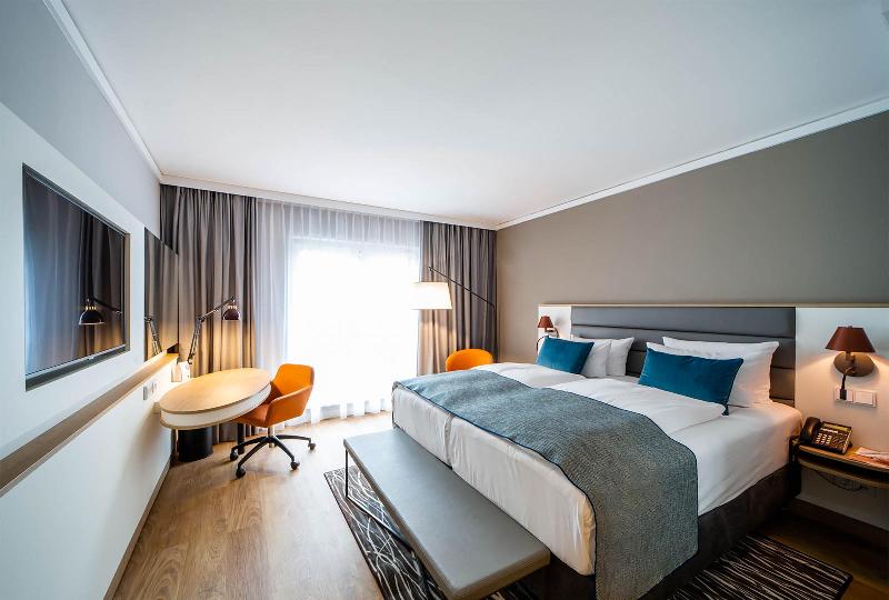 Holiday Inn Berlin Airport Conference Center - Oda