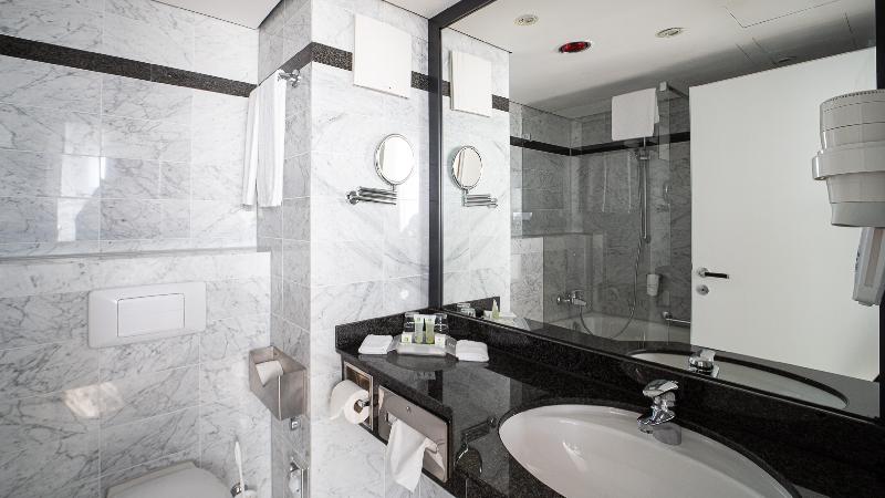 Holiday Inn Berlin Airport Conference Center - Oda