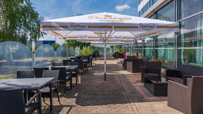 Holiday Inn Berlin Airport Conference Center - Restoran