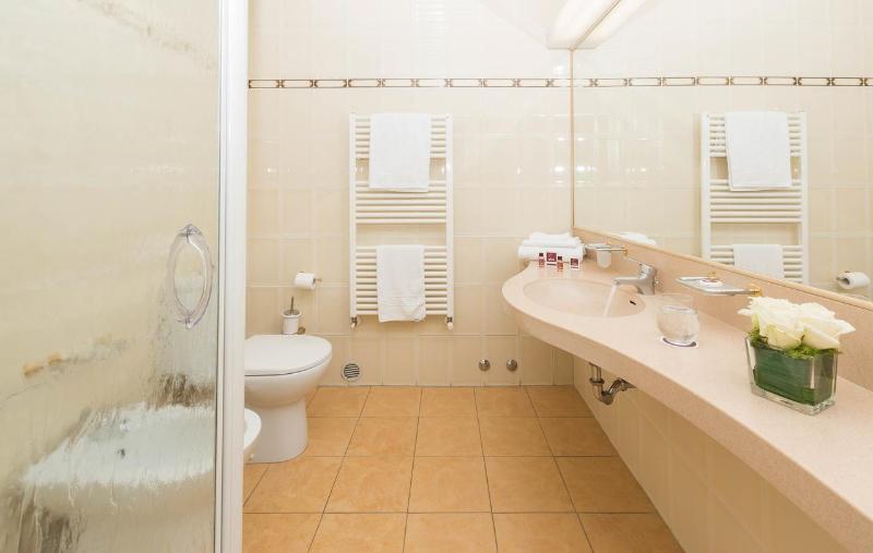 SHG Hotel Bologna - Oda