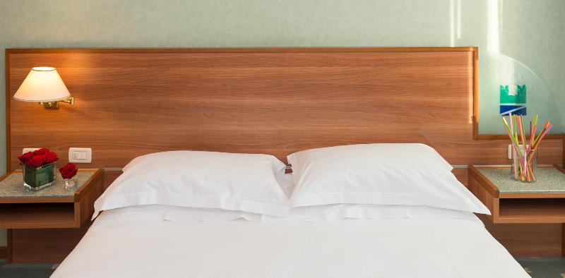 SHG Hotel Bologna - Oda