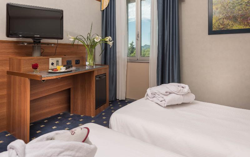 SHG Hotel Bologna - Oda