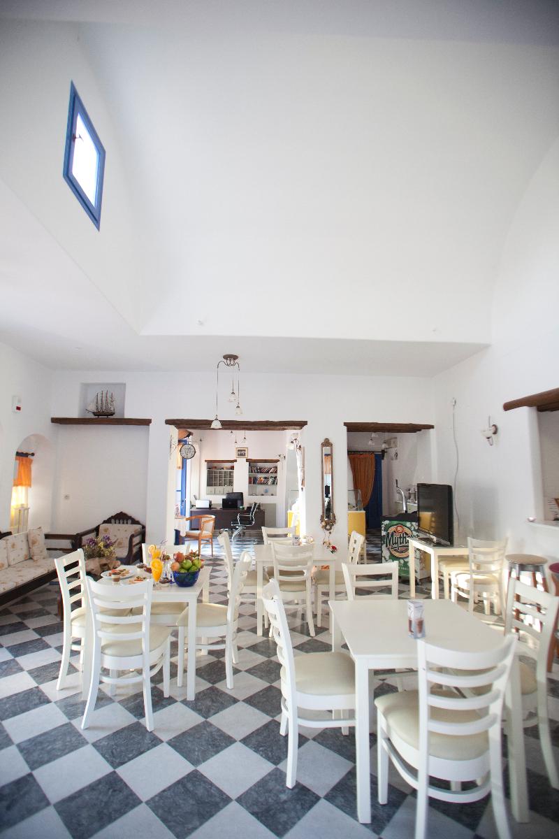 Something Else Hotel - Lobi