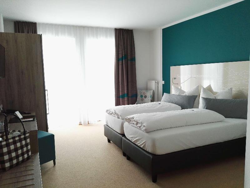 TOP EMBRACE Allgaeu ART Hotel Kempten - Oda