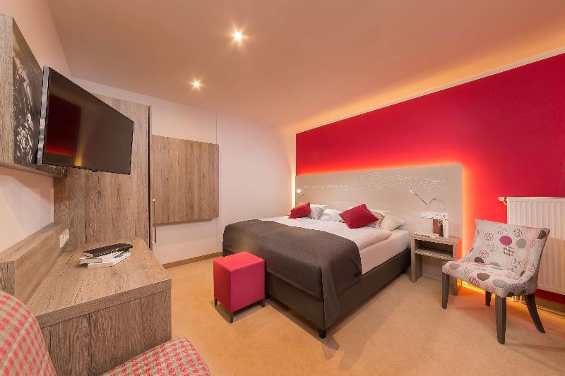 TOP EMBRACE Allgaeu ART Hotel Kempten - Oda