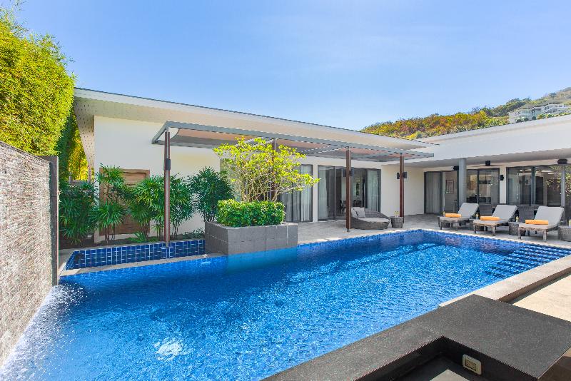 CasaBay Luxury Pool Villas - Oda