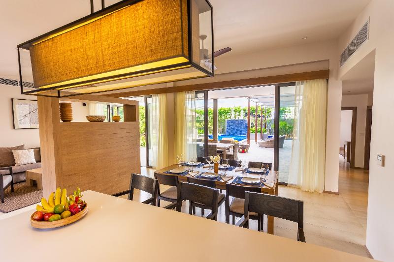 CasaBay Luxury Pool Villas - Oda