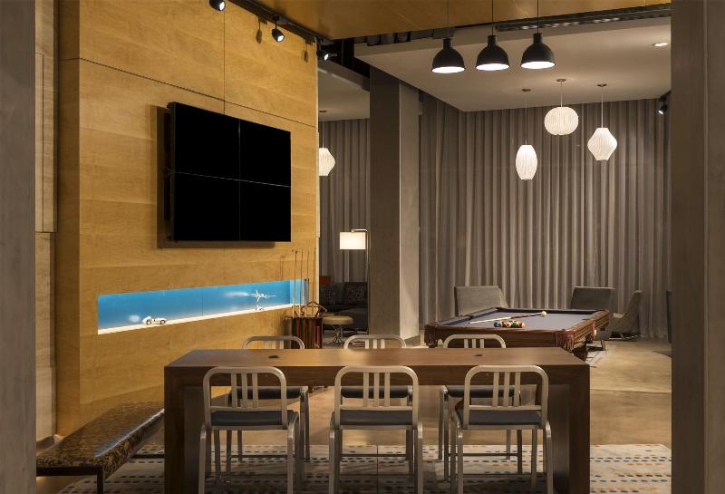Aloft Al Ain - Lobi