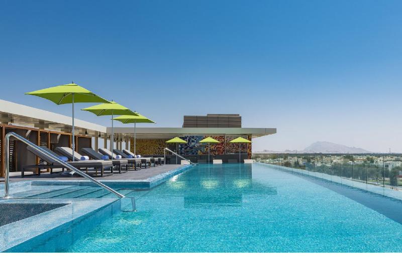 Aloft Al Ain - Havuz