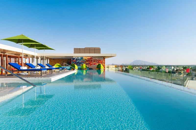 Aloft Al Ain - Havuz