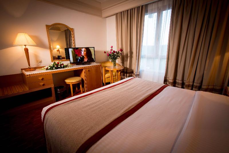 Golden Tulip El Mechtel - Oda