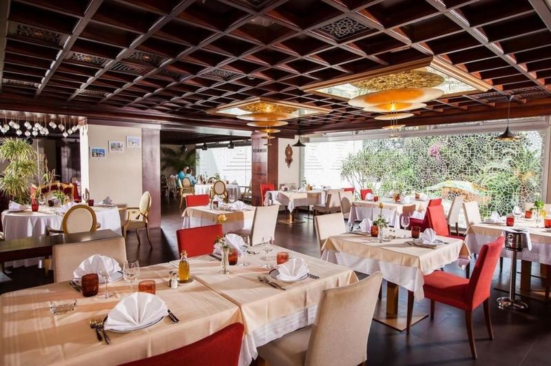 Golden Tulip El Mechtel - Restoran