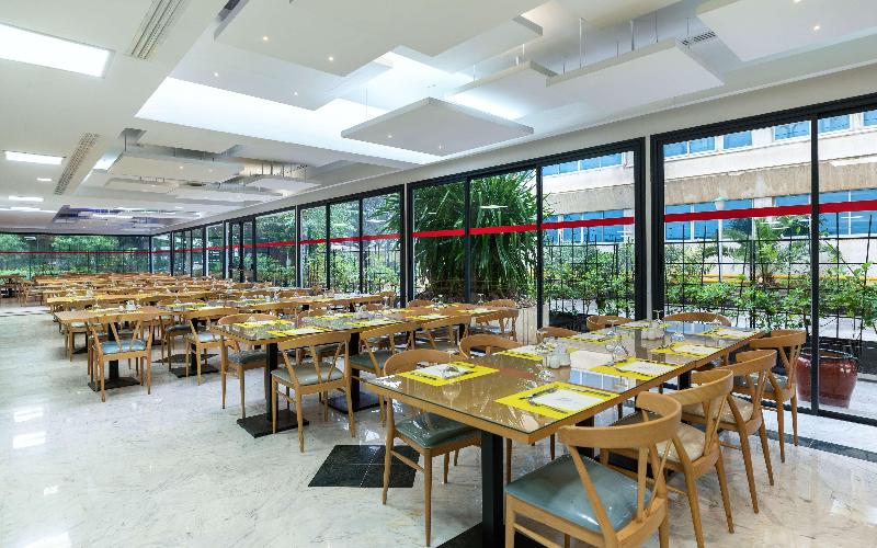 Golden Tulip El Mechtel - Restoran