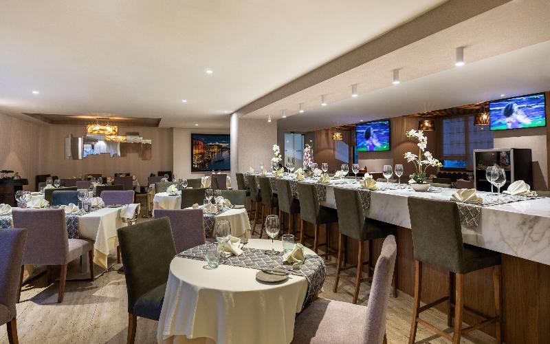 Golden Tulip El Mechtel - Restoran