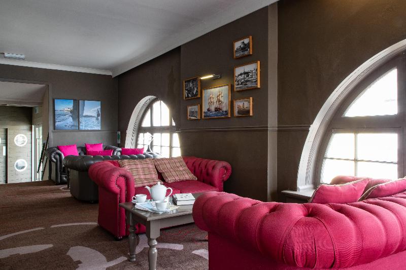 The Ship and Castle - Bar