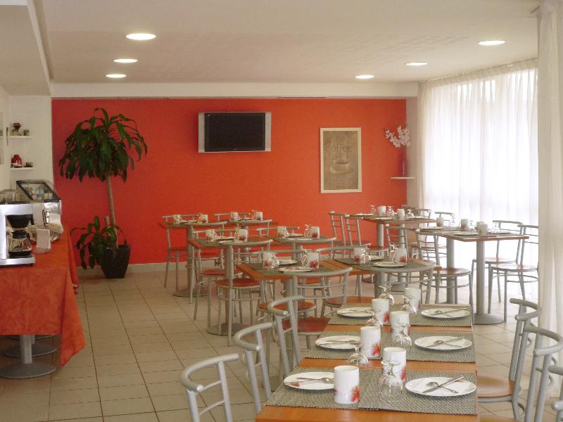 Sejours & Affaires Ivry - Restoran