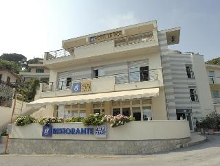 Le Roi otel fotoğrafı