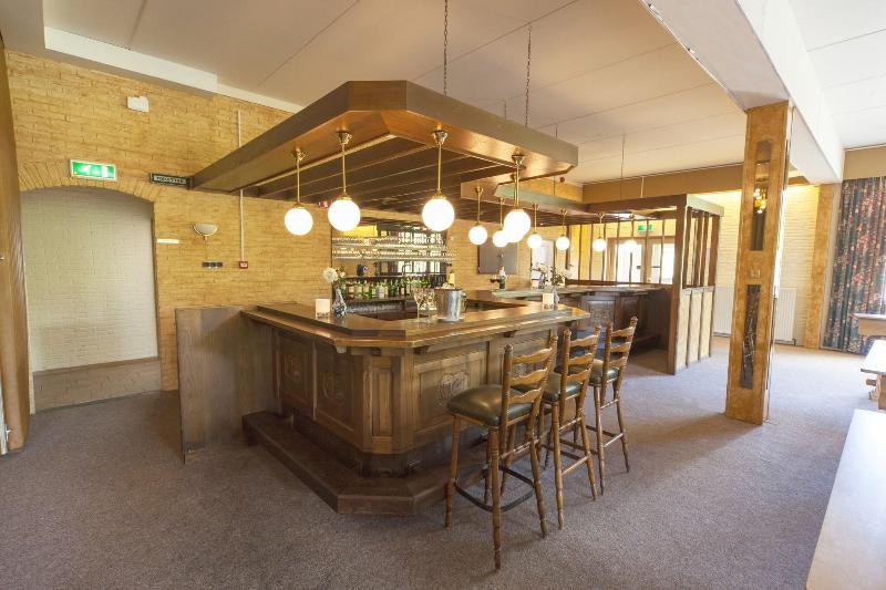 Fletcher Hotel-Restaurant De Grote Zwaan - Bar