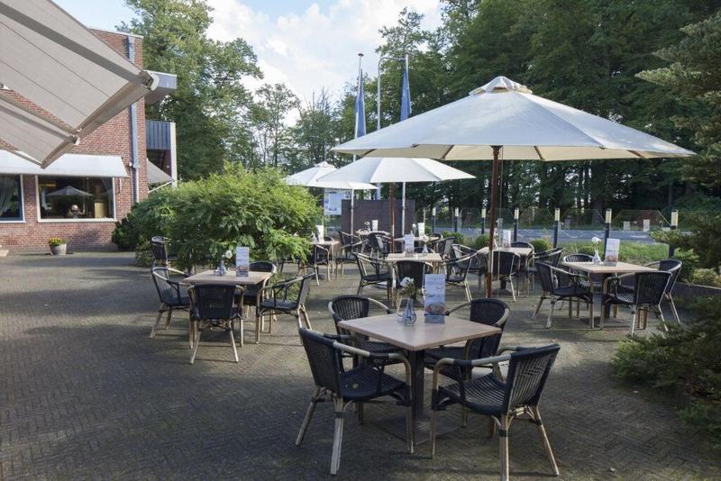 Fletcher Hotel-Restaurant De Grote Zwaan - Teras