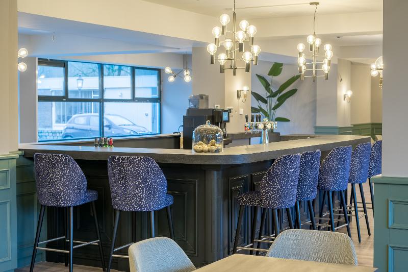 Fletcher Hotel-Restaurant De Hunzebergen - Bar