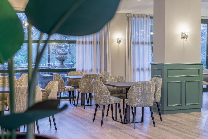 Fletcher Hotel-Restaurant De Hunzebergen - Restoran