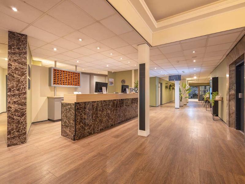 Fletcher Hotel Apeldoorn - Lobi