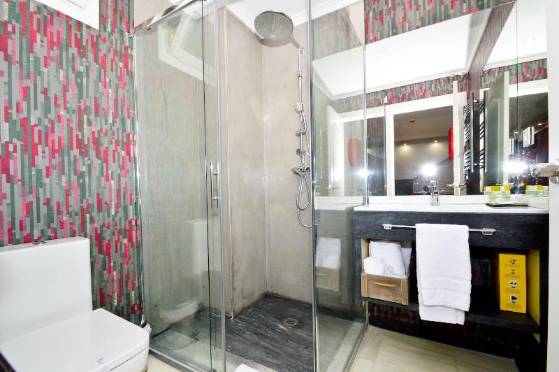 The Zentral Arenal Suites - Oda