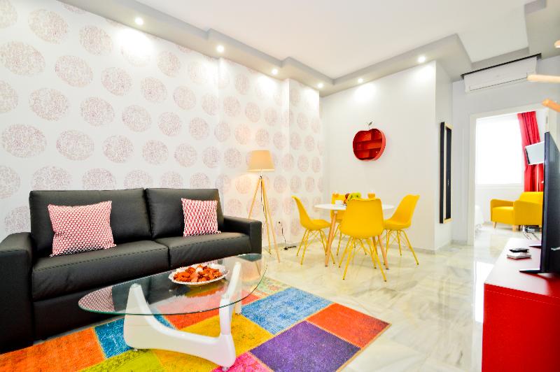 The Zentral Arenal Suites - Oda