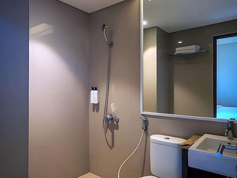 Clove Garden Hotel And Residence - Oda