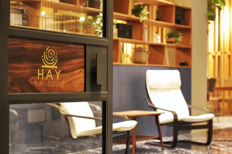 Hay Hotel Bandung - Lobi