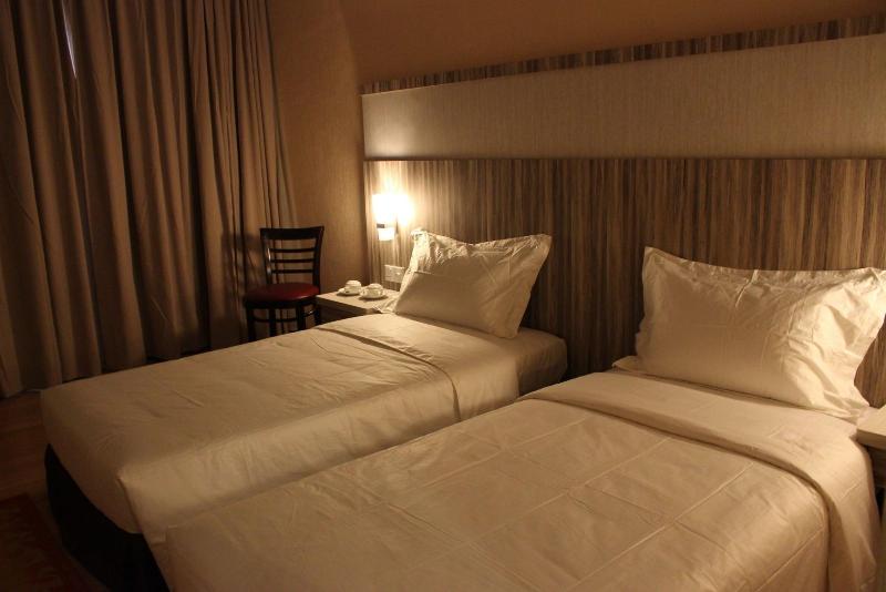 The Golden Bay Batam - Oda