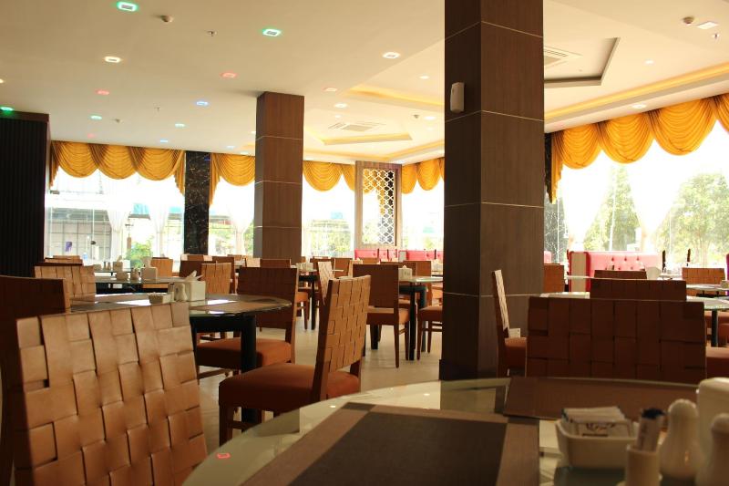 The Golden Bay Batam - Restoran