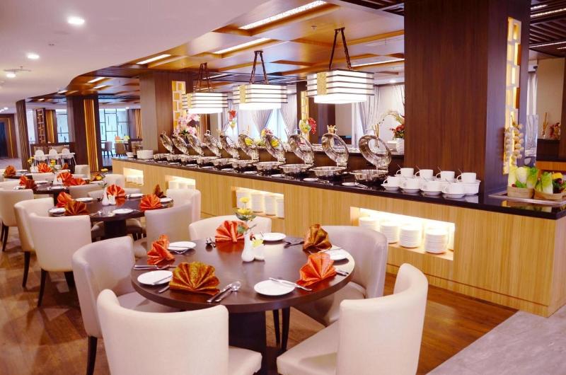 Nagoya Hill Hotel Batam - Restoran
