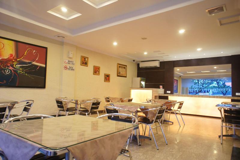 Sky View Batam Center - Restoran