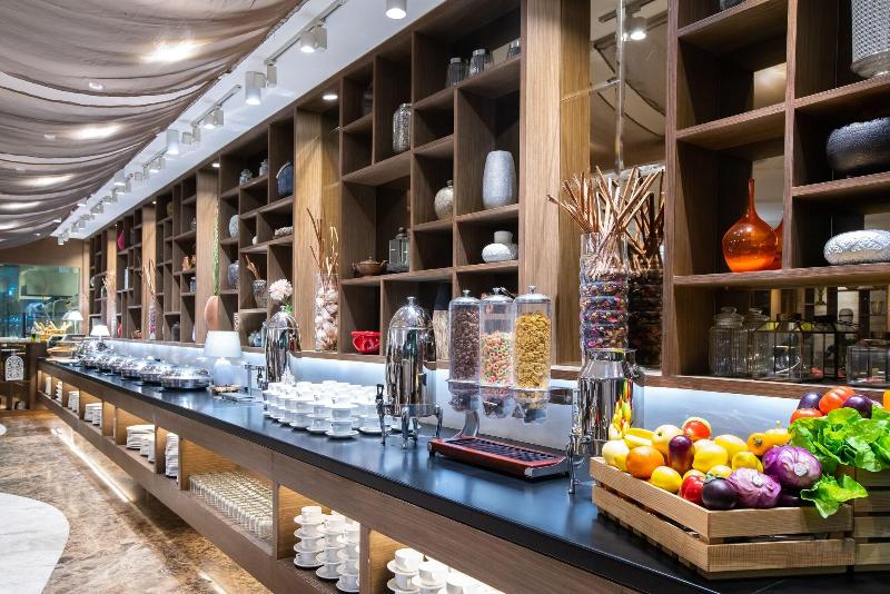 Ashley Hotel Wahid Hasyim - Restoran