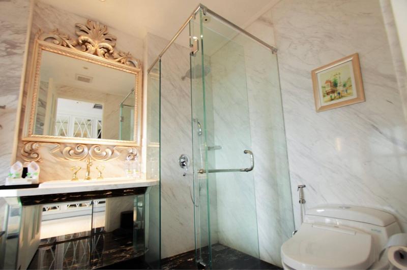 Lafayette Boutique Hotel Yogyakarta - Oda