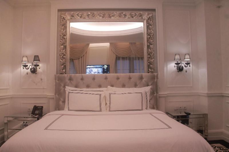 Lafayette Boutique Hotel Yogyakarta - Oda