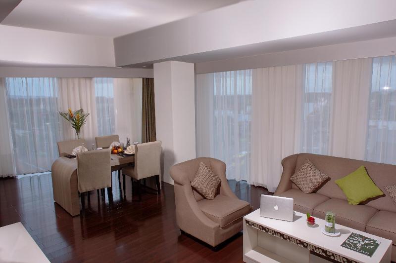 Platinum Adisucipto Hotel & Conference Center - Lobi