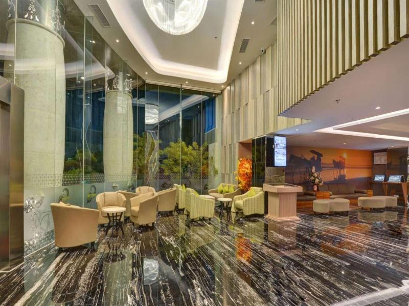 Platinum Adisucipto Hotel & Conference Center - Genel