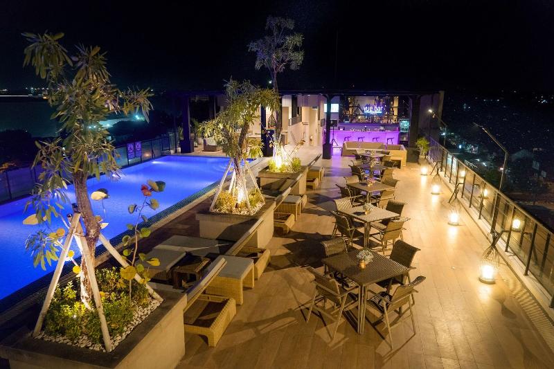 Satoria Hotel Yogyakarta - Bar