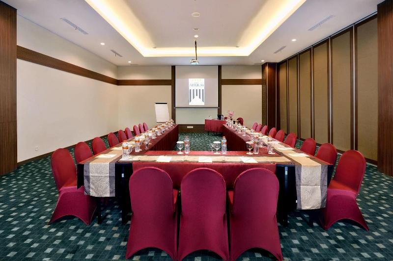 The Atrium Hotel and Resort Yogyakarta - Toplantı