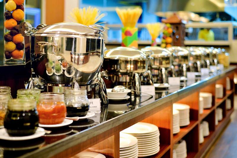The Atrium Hotel and Resort Yogyakarta - Restoran